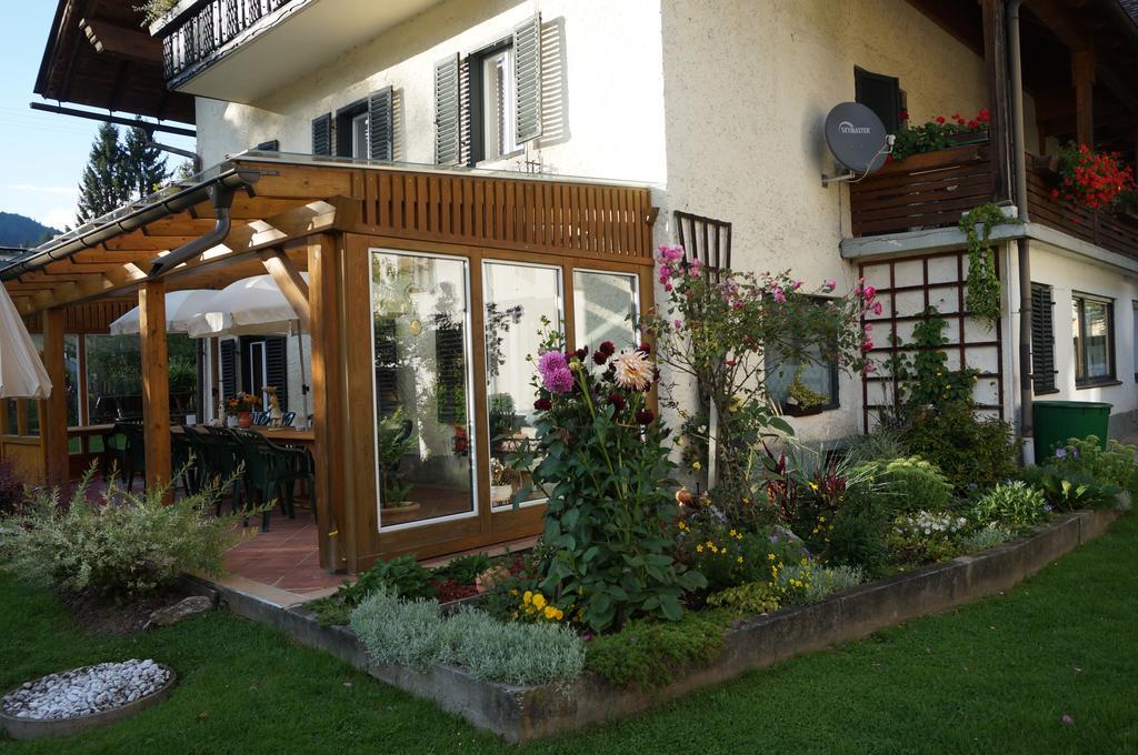 Gaestehaus Rader Weissbriach Exterior photo